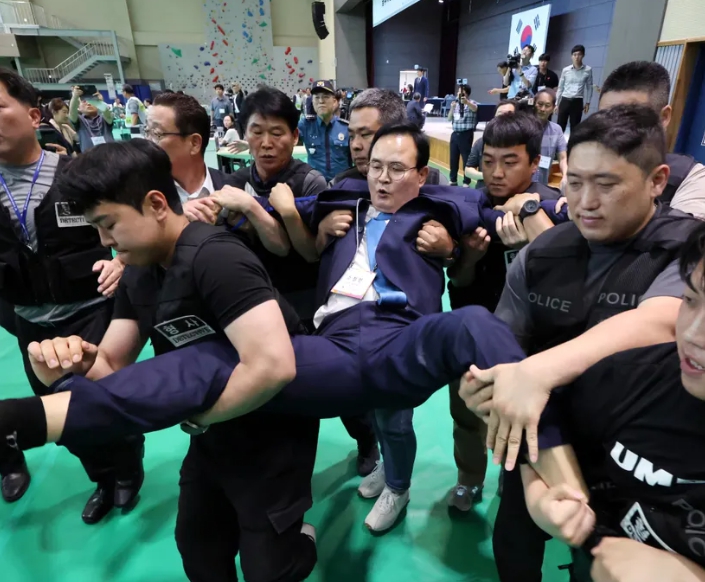 맹정섭 강제퇴거