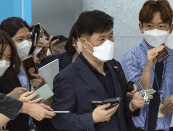 조사를-받는-김문기-개발처장