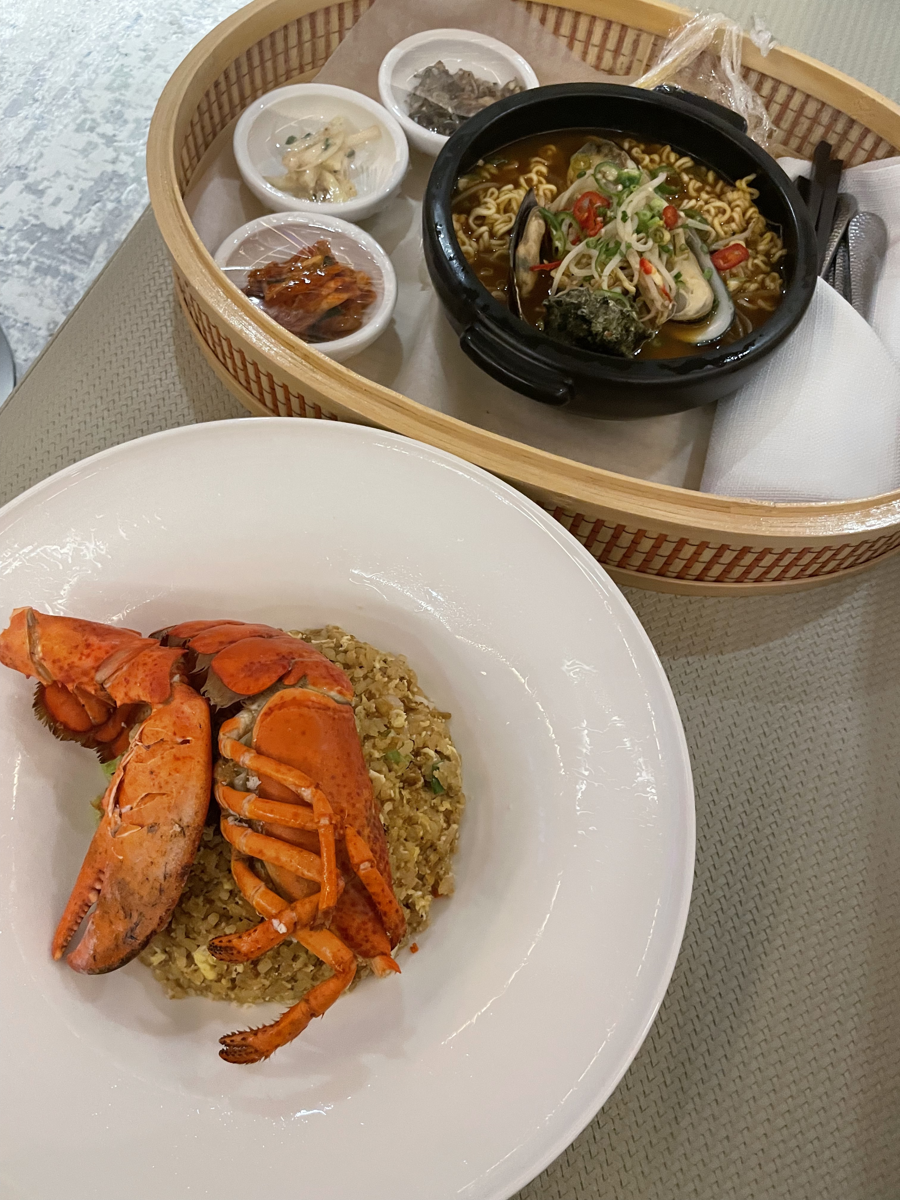 제주 엠버퓨어힐 룸서비스