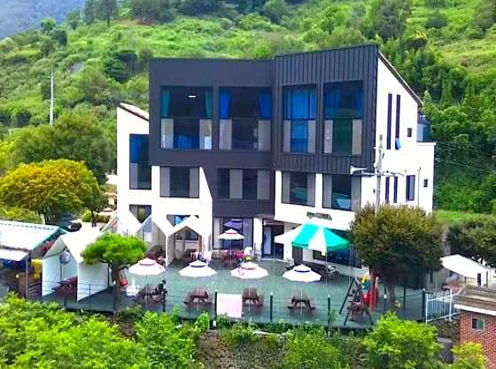 지리산소윤정펜션