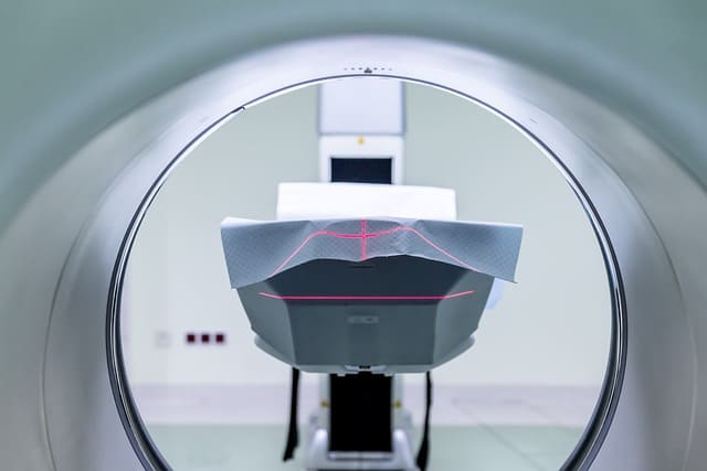 목디스크의 정확한 진단을 위해 실행하는 mri