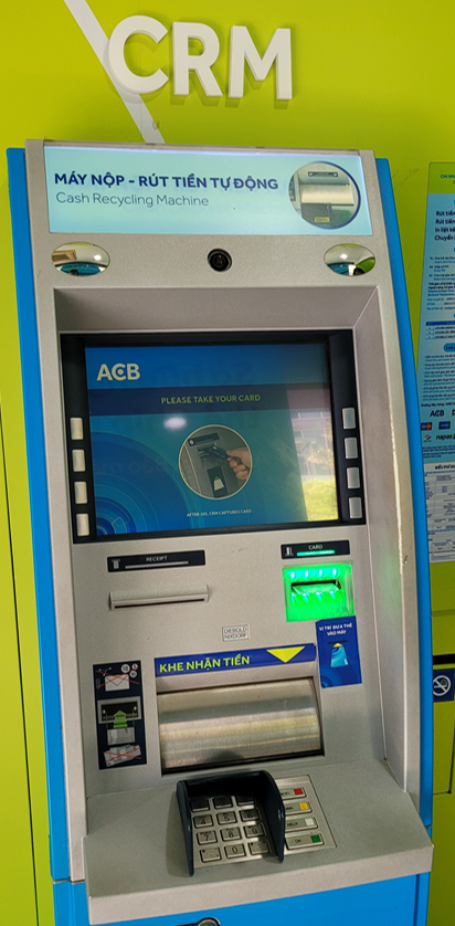 다낭-출금-수수료-무료-ATM-ACB-Bank-CRM-기기-사진