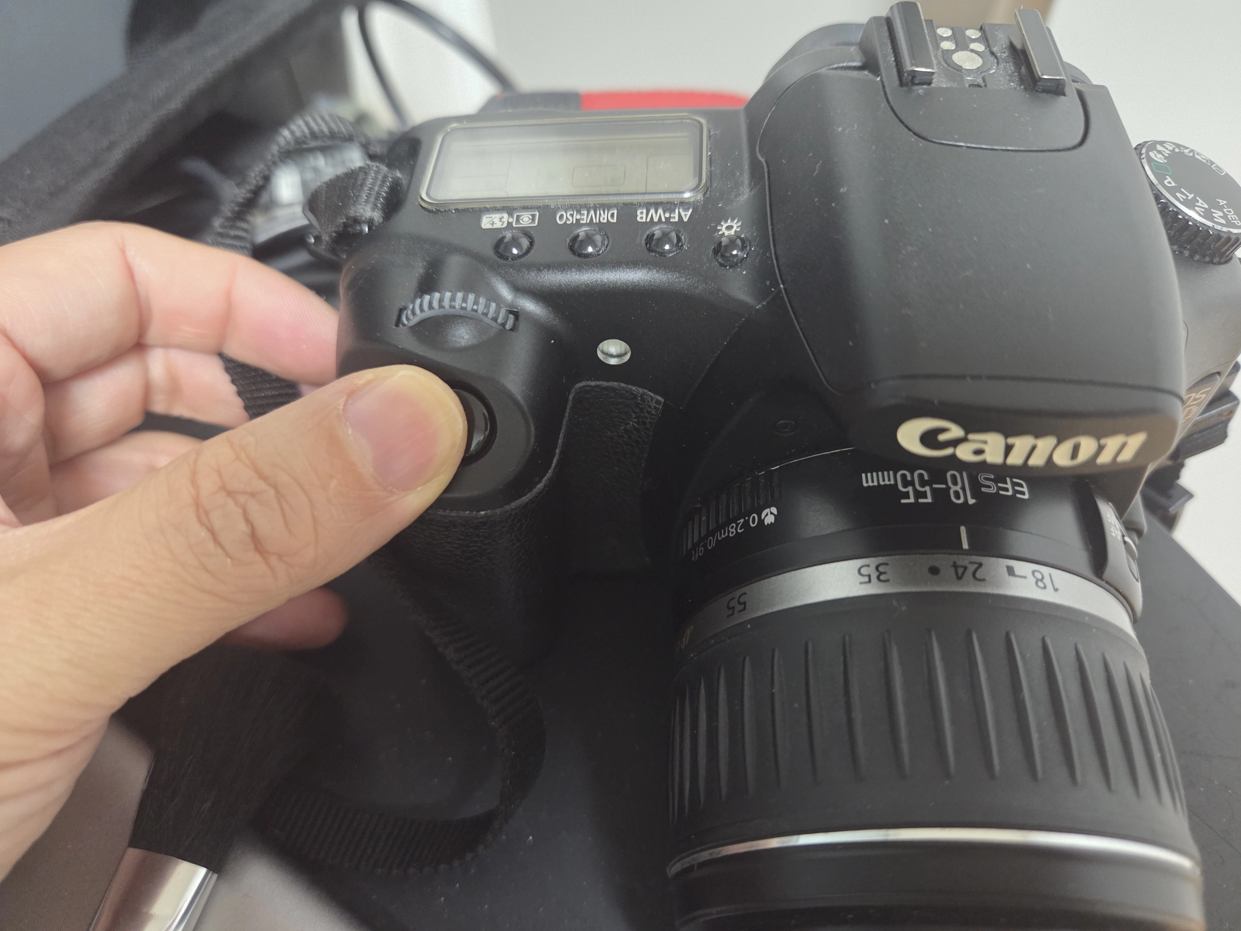 Canon EOS 30D를 '꺼내지 않았던 날들'이 만들어낸 판단의 축