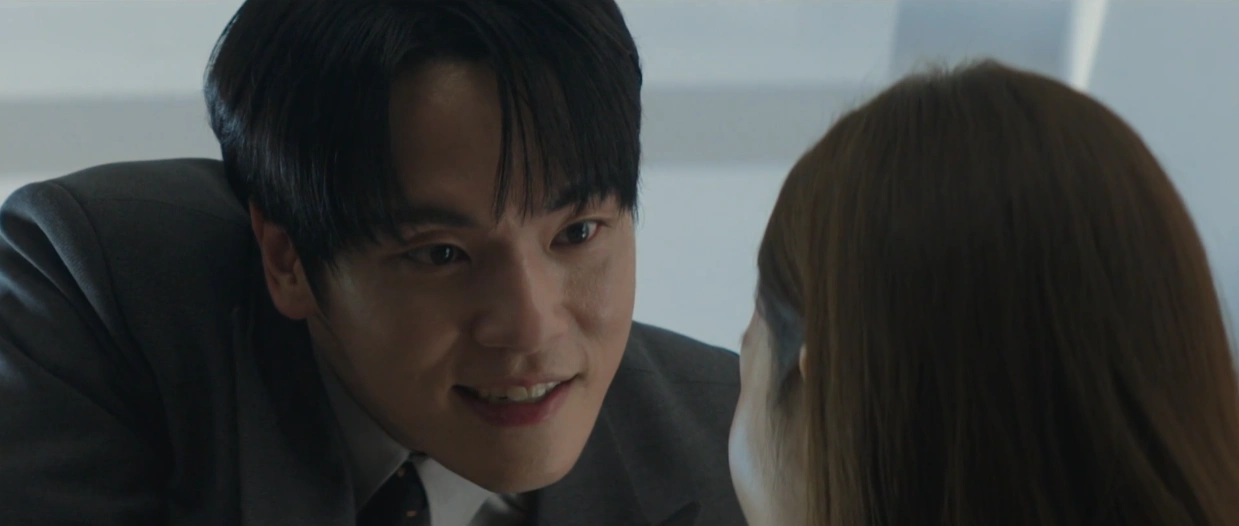 세이렌 7회 공식 영상 일부 장면, 백준범 눈빛 연기 장면