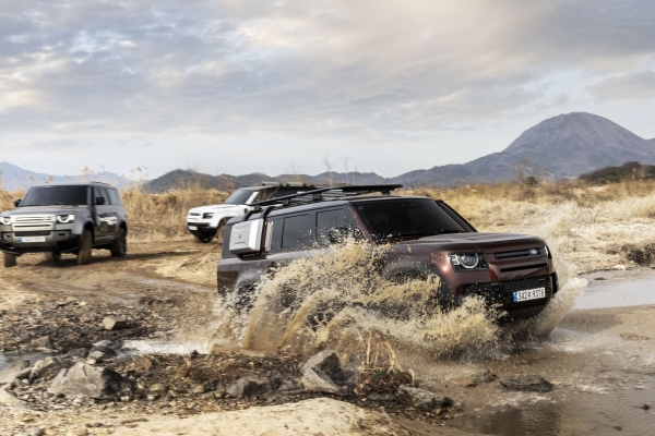 올 뉴 디펜더 130&#44; 몸집 커졌어도 극한의 주행성능은 그대로