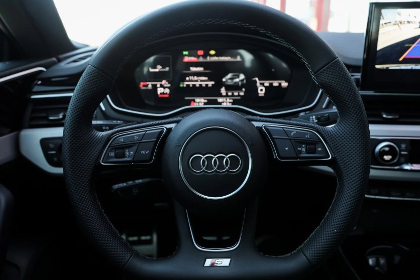 엔진 경고등에 불이들어오는 경우