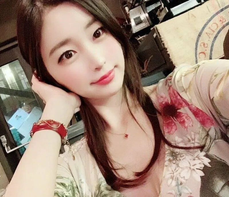 모델 겸 아나운서 김나정의 사진