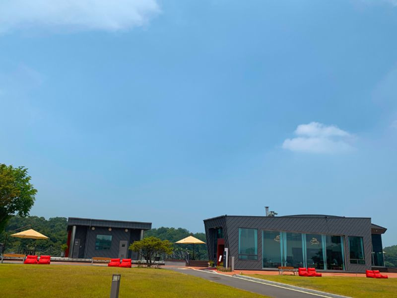 아로니움 글램핑