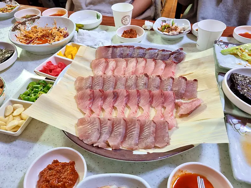 현지인 숨은 삼치 선어회 삼치회 여수 맛집