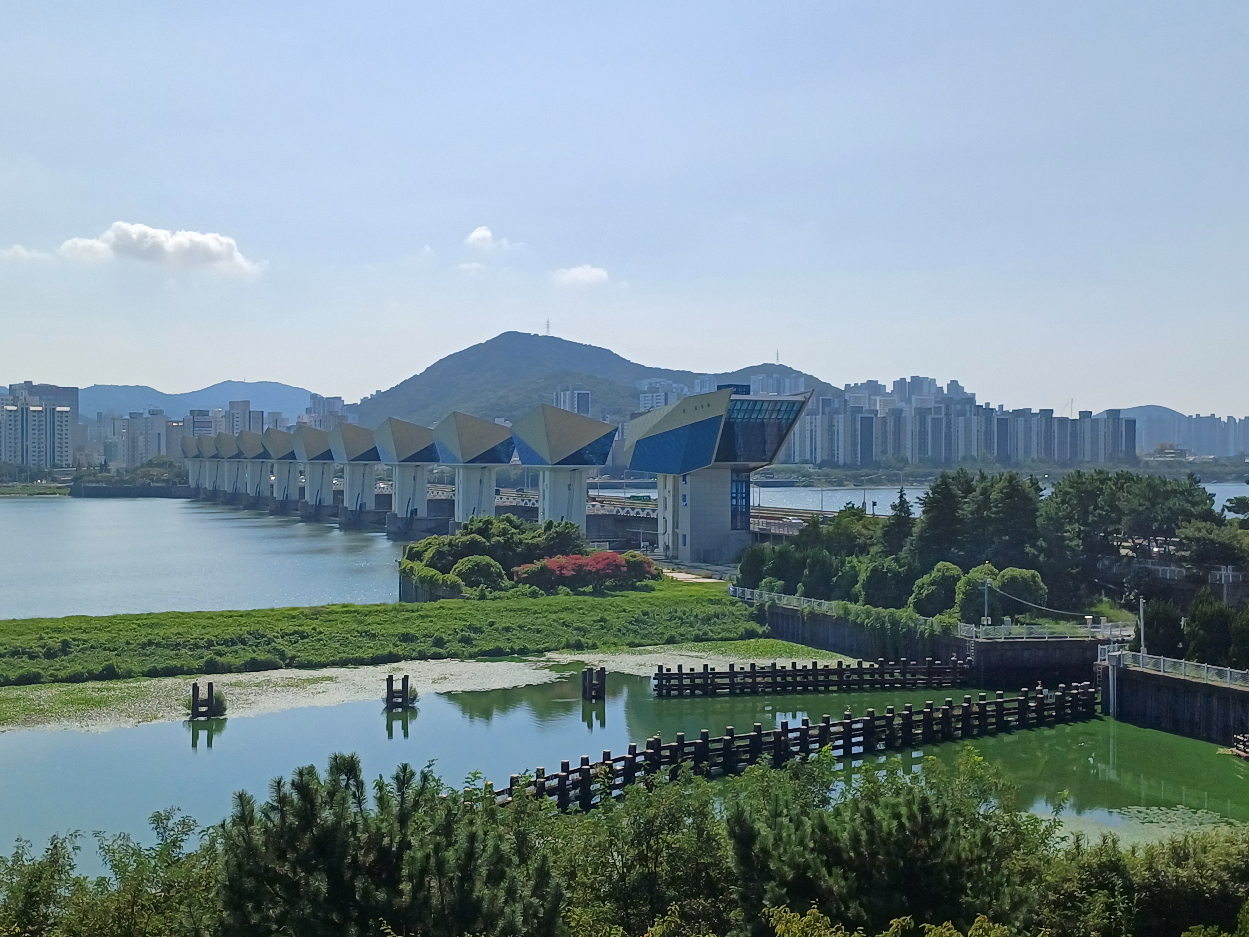 Nakdong River Estuary Barrage