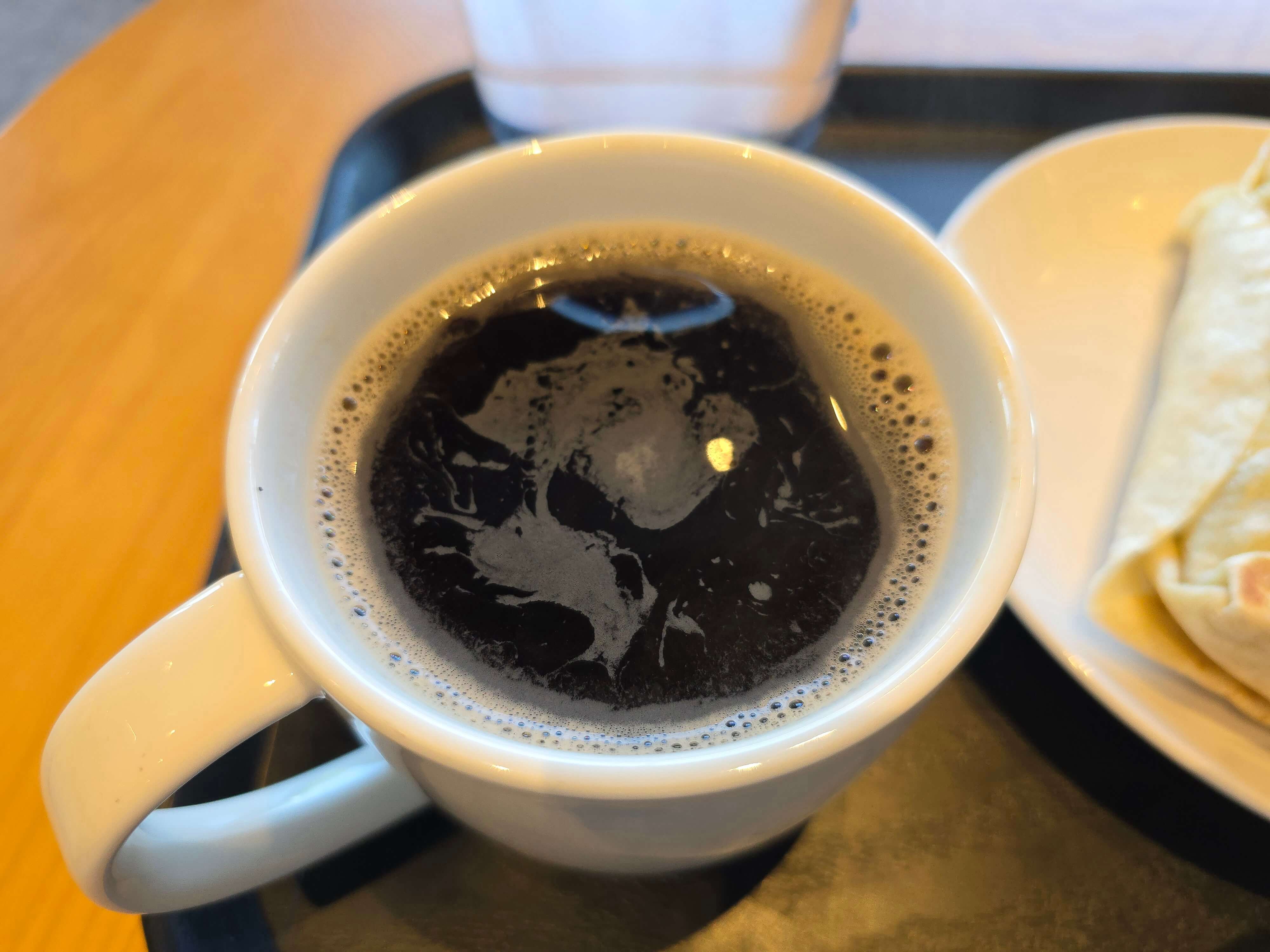 스타벅스 카페 아메리카노(톨 사이즈)