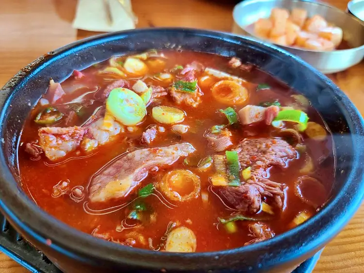 집사부일체 정준호 신현준 브로맨스 백종원 3대천왕 70년 전통 소머리국밥, 수육, 특국밥 맛있는 식당 충남 예천 삽교 맛집 소개