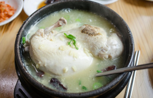 삼계탕, 보양식의 정수: 역사와 전통, 그리고 건강 효능