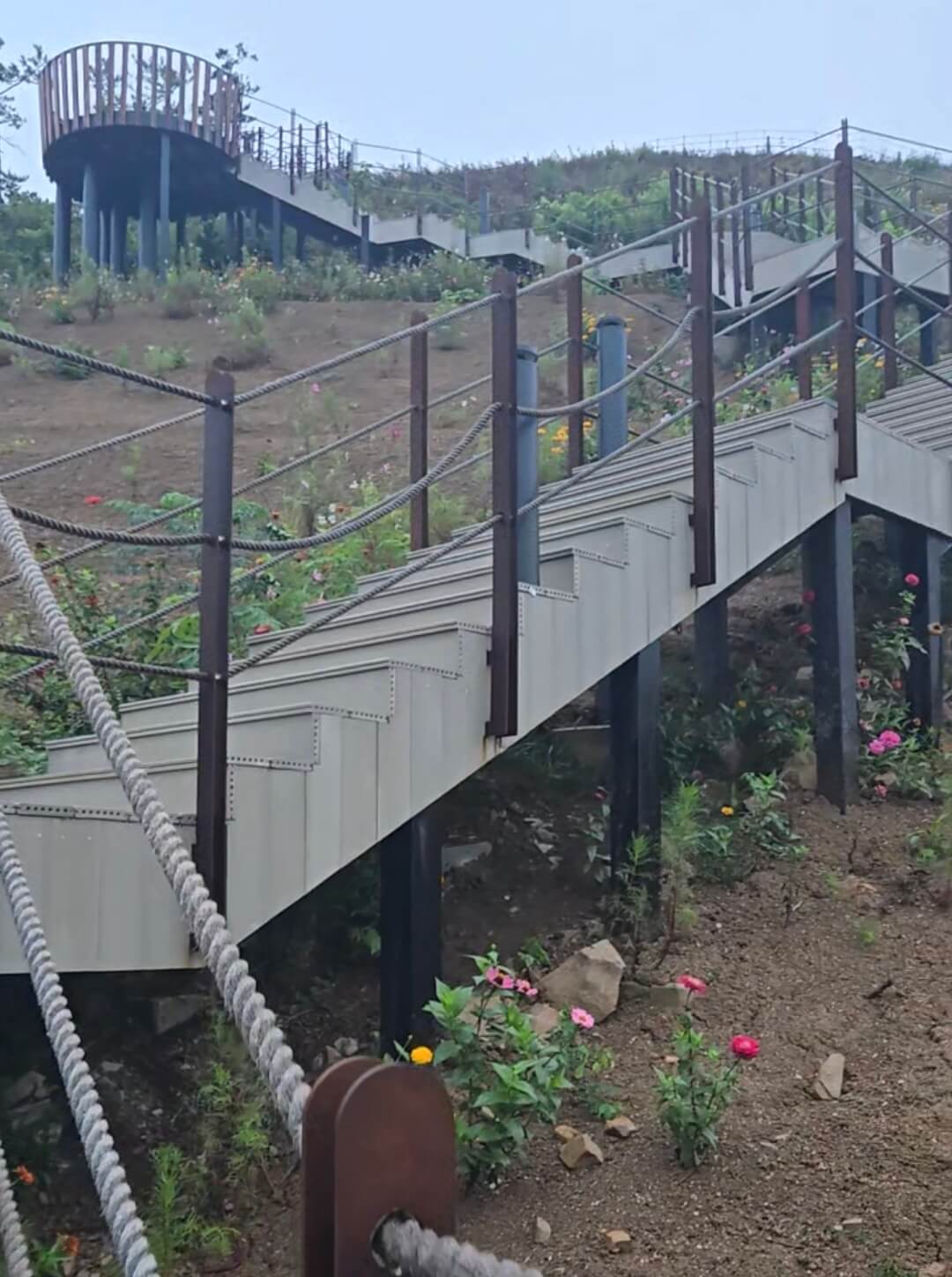 리조트 산책로