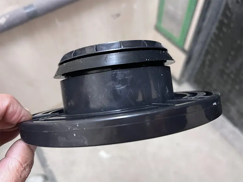 양변기와 바닥의 오수관을 연결할 때 사용하는 후렌지