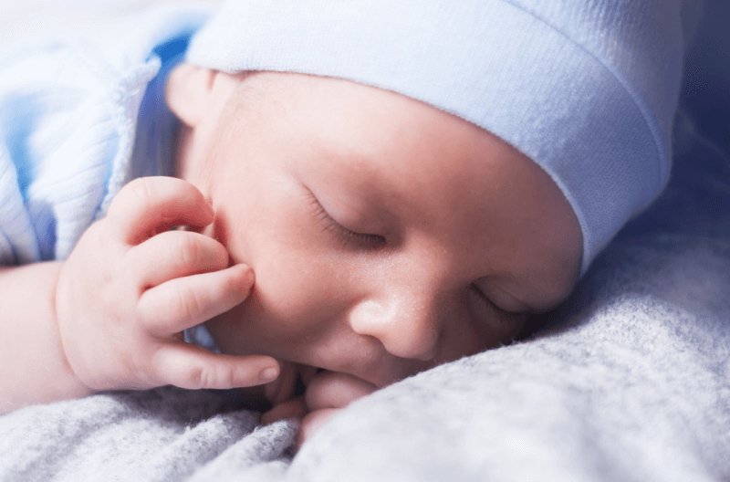 아기 분유 먹일 때 꿀팁