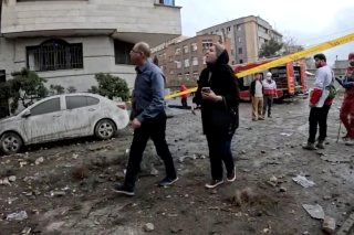 이란 미군 전투기 격추 임무 중 비상 착륙 사건