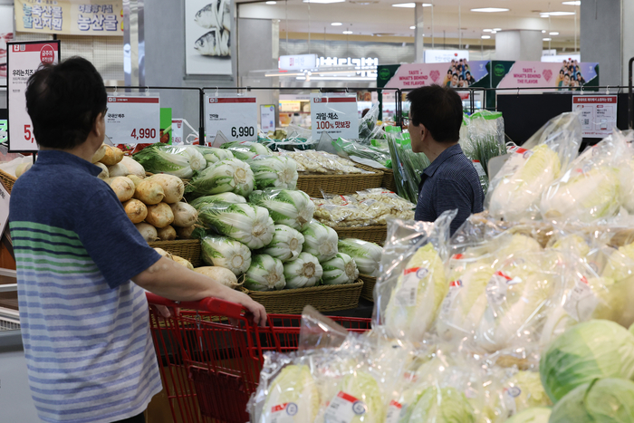 라면값 잠잠해지고, 배추 · 상추 · 소고기 말썽?