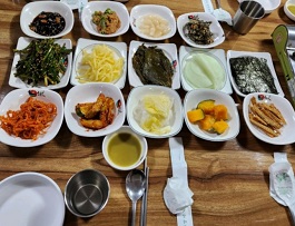 많은반찬들