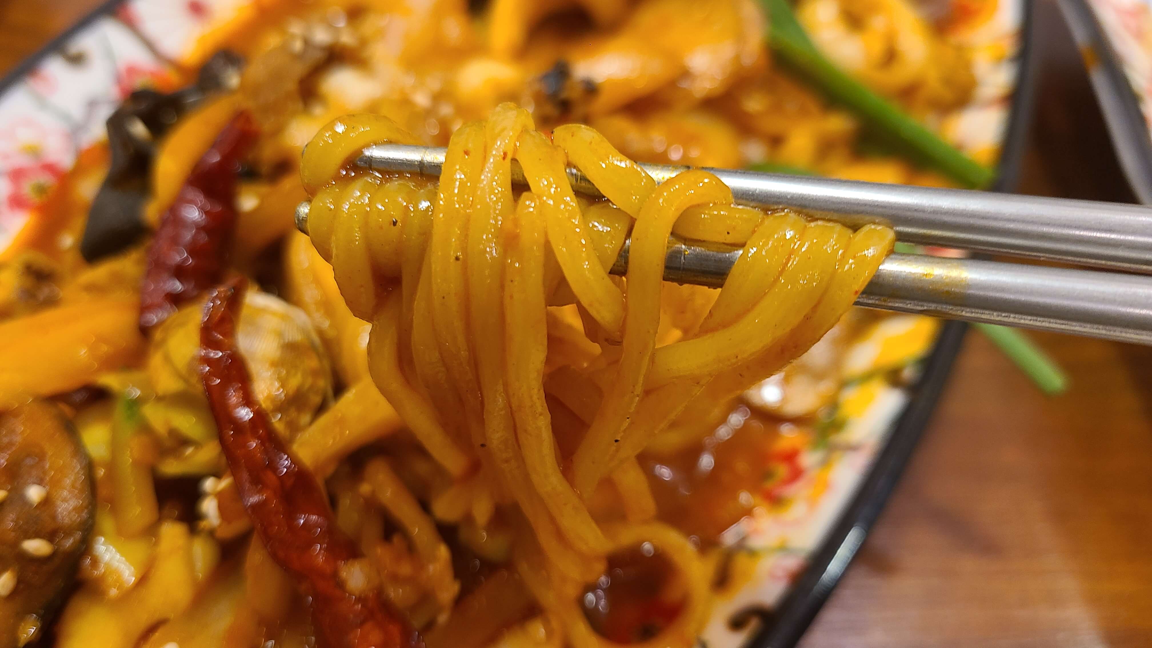 교대원-해물-간-짬뽕-맛