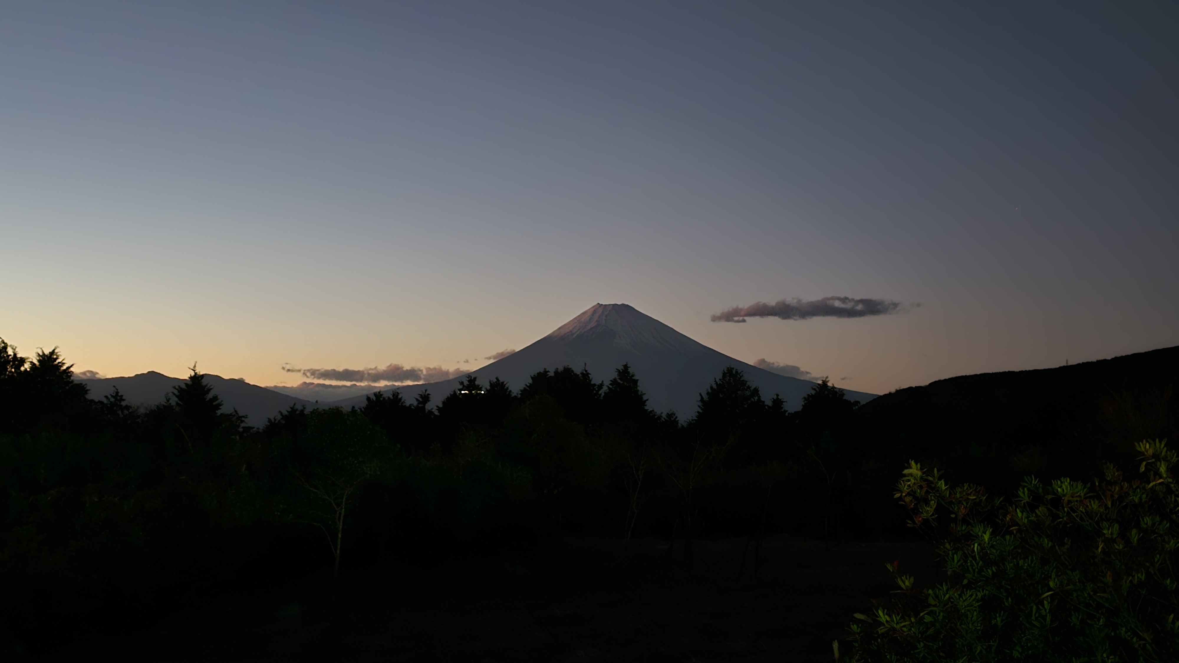 쥬코쿠토게 전망대에서 본 후지산 파노라마