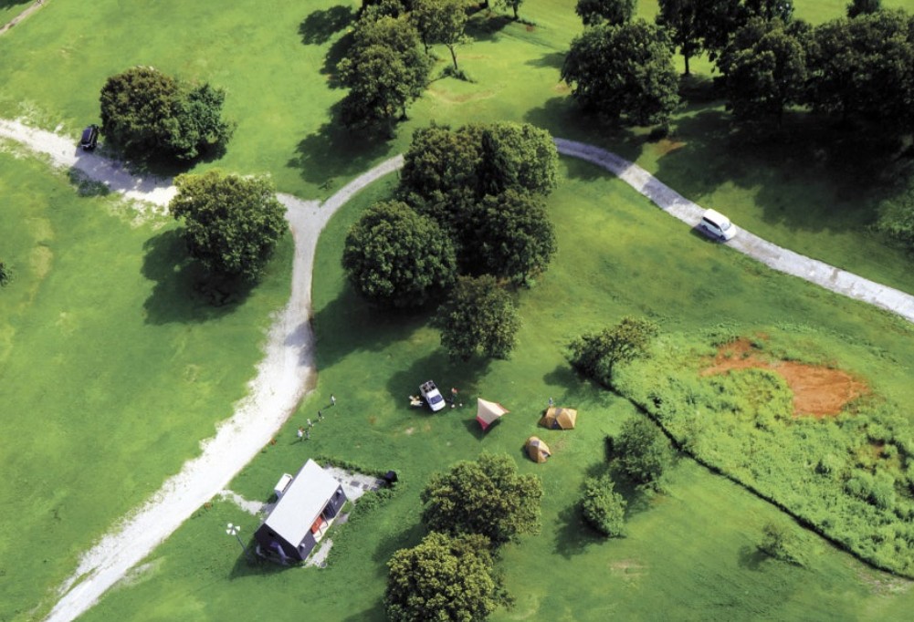 스노우필드 캠프필드