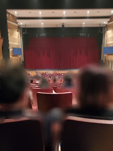 포은아트홀 1층 B구역 23열 자리 시선