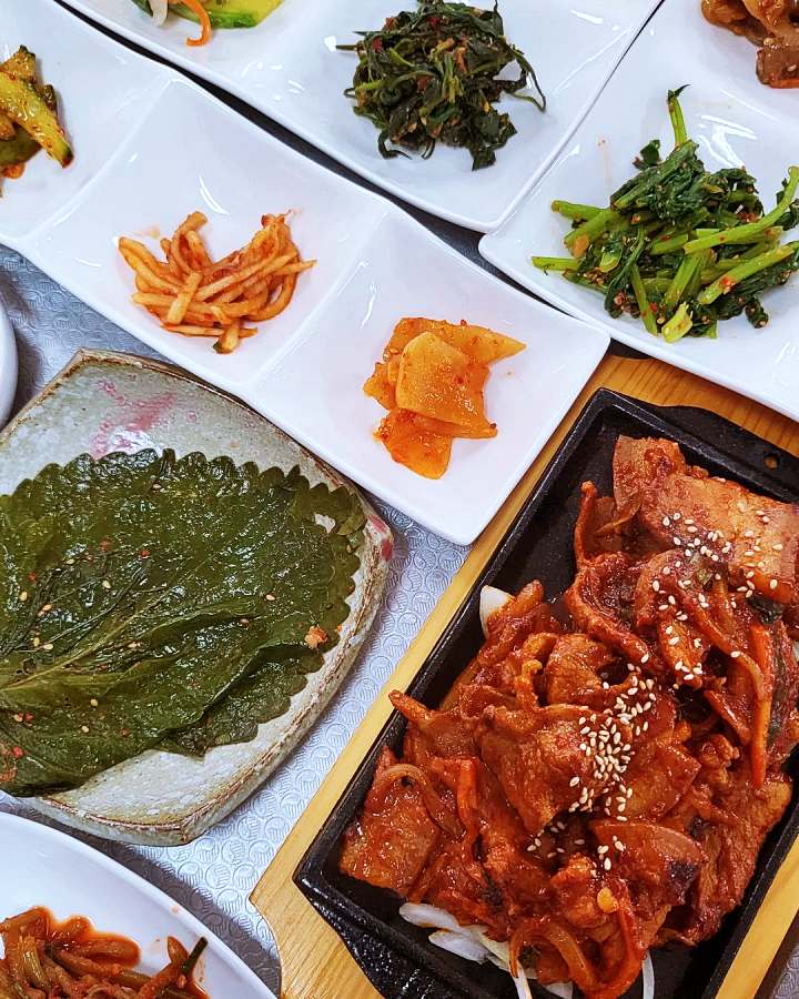 전북 부안 가게 뽕잎밥 정식 젓갈 백반 뽕잎비빔밥 남도 백반집 & 죽염 판매처 믿고 떠나는 스타 노영국 고향 맛집 추천