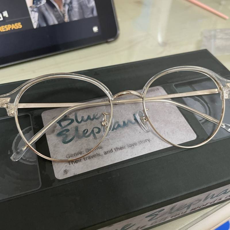 파도를 타고 온 푸른 코끼리: 블루엘리펀트, 제2의 젠틀몬스터를 꿈꾸다