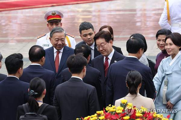 한-베트남 정상 기념촬영: 한-베 정상회담 원전&middot;에너지&middot;공급망 협력 핵심 정리 (2026.4.22)