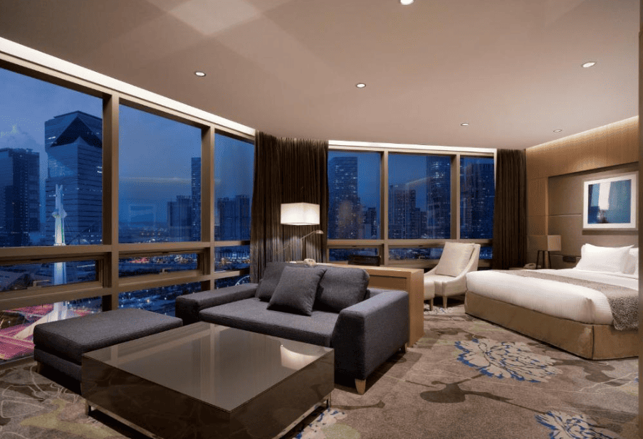 홀리데이 인 호텔 객실 내부 사진