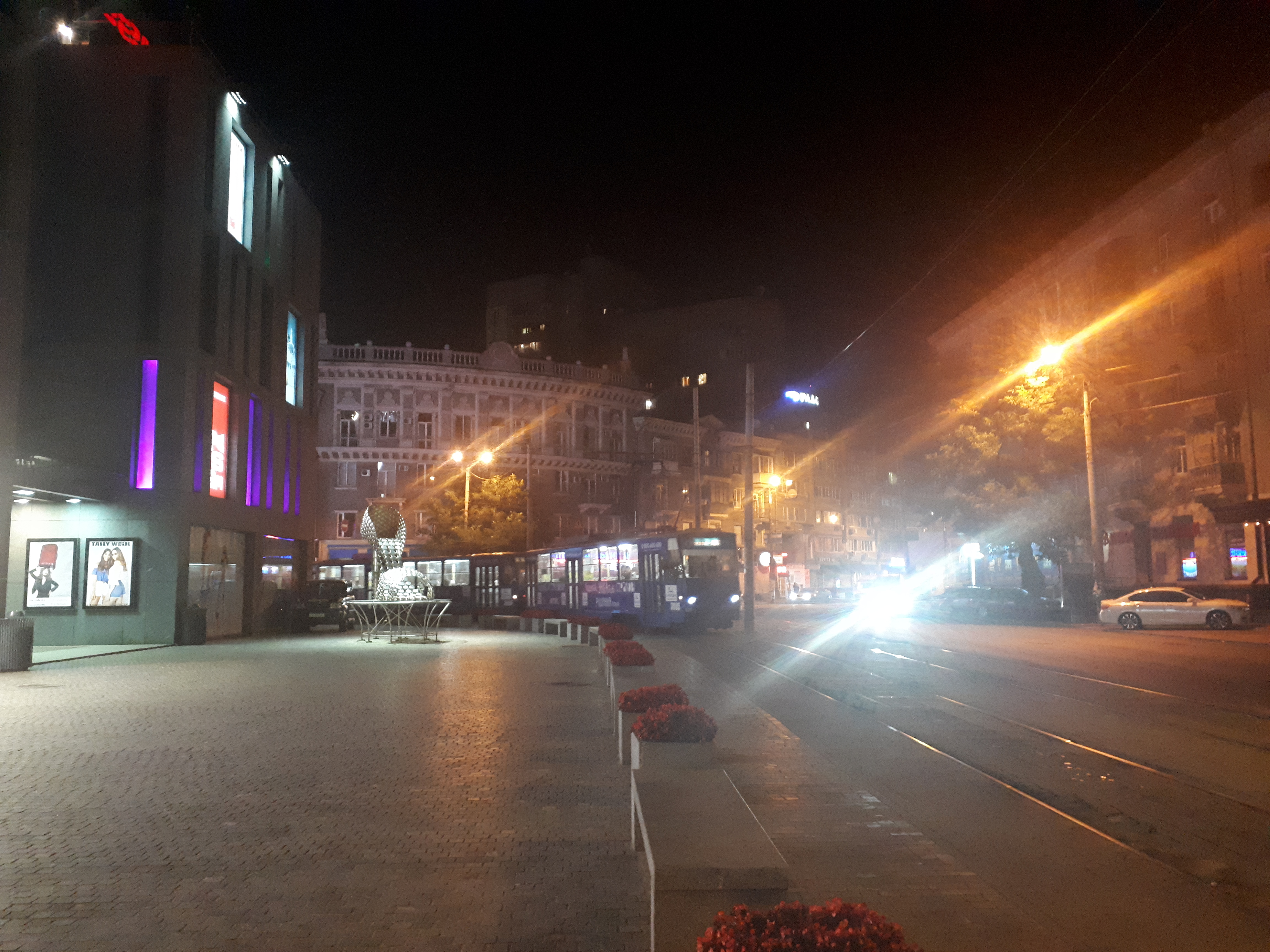 우크라이나 드니프로 거리와 도로의 풍경