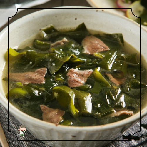 미역국: 최고의 산후조리 음식