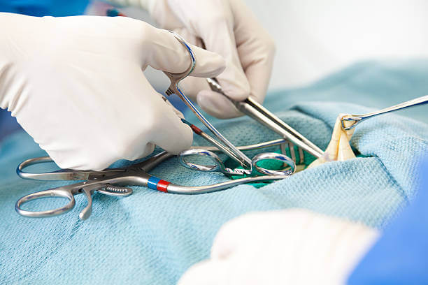 맹장 터지는 이유와 맹장염과 어떤 관계를 가지고 있는지도 알아봤습니다. 왜 맹장염이 파열로 이어질 수 있는 지와 맹장 벽이 왜 염증으로 약해지는지도 함께 읽어 보시기 바랍니다.