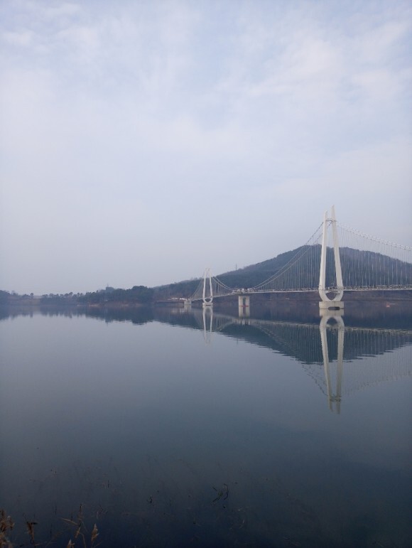 논산 탑정호출렁다리