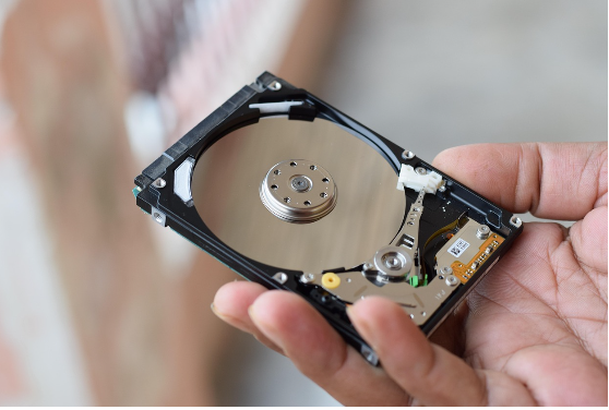 컴퓨터 전원이 안 켜질 때 AS 부르기 전 확인해야 할 램(RAM) 접촉 불량