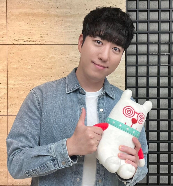 궤도 겸직 논란 및 과학 오류