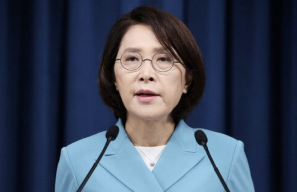 강인선 정치 활동