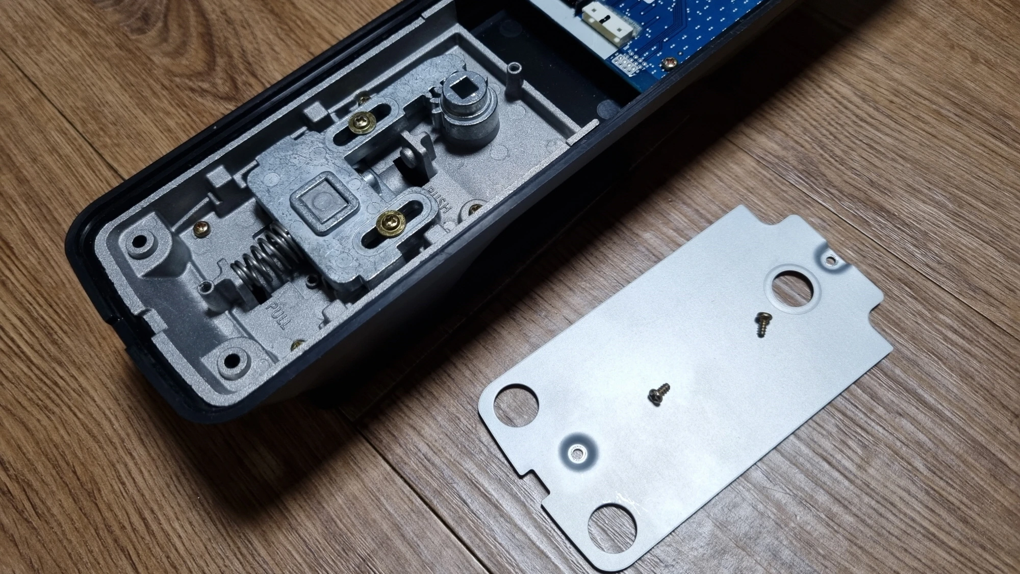 푸시풀 도어록 내부 구조