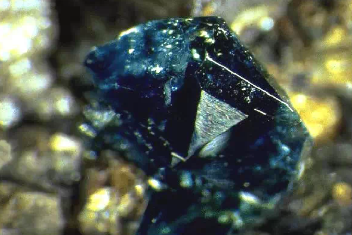 천람석(Lazulite)