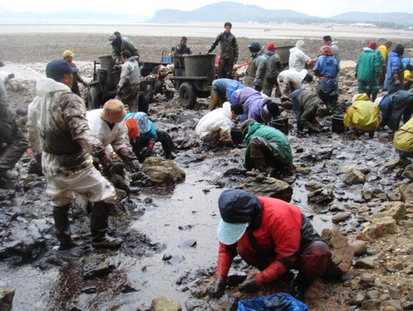 기름 유출 피해 주민