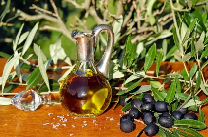 올리브유 하루 2스푼&amp;#44; 염증 줄이고 혈관 건강 지키는 놀라운 효능