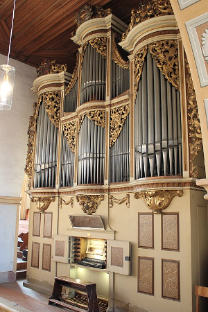 후기 낭만주의 시대의 건반악기 - 파이프 오르간 (Pipe Organ). 바로크 시대에 제작된 실베르만 오르간.