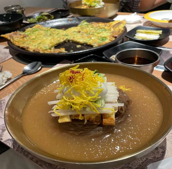 진주냉면산홍 창원가로수길점