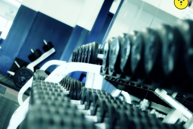 어깨 통증 원인과 치료법