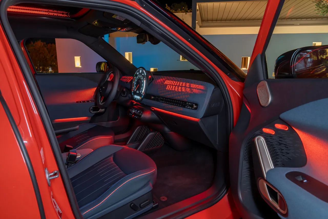 미니 에이스맨 E 차량 이미지