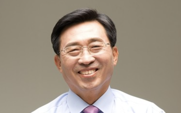 치과의사 김춘진