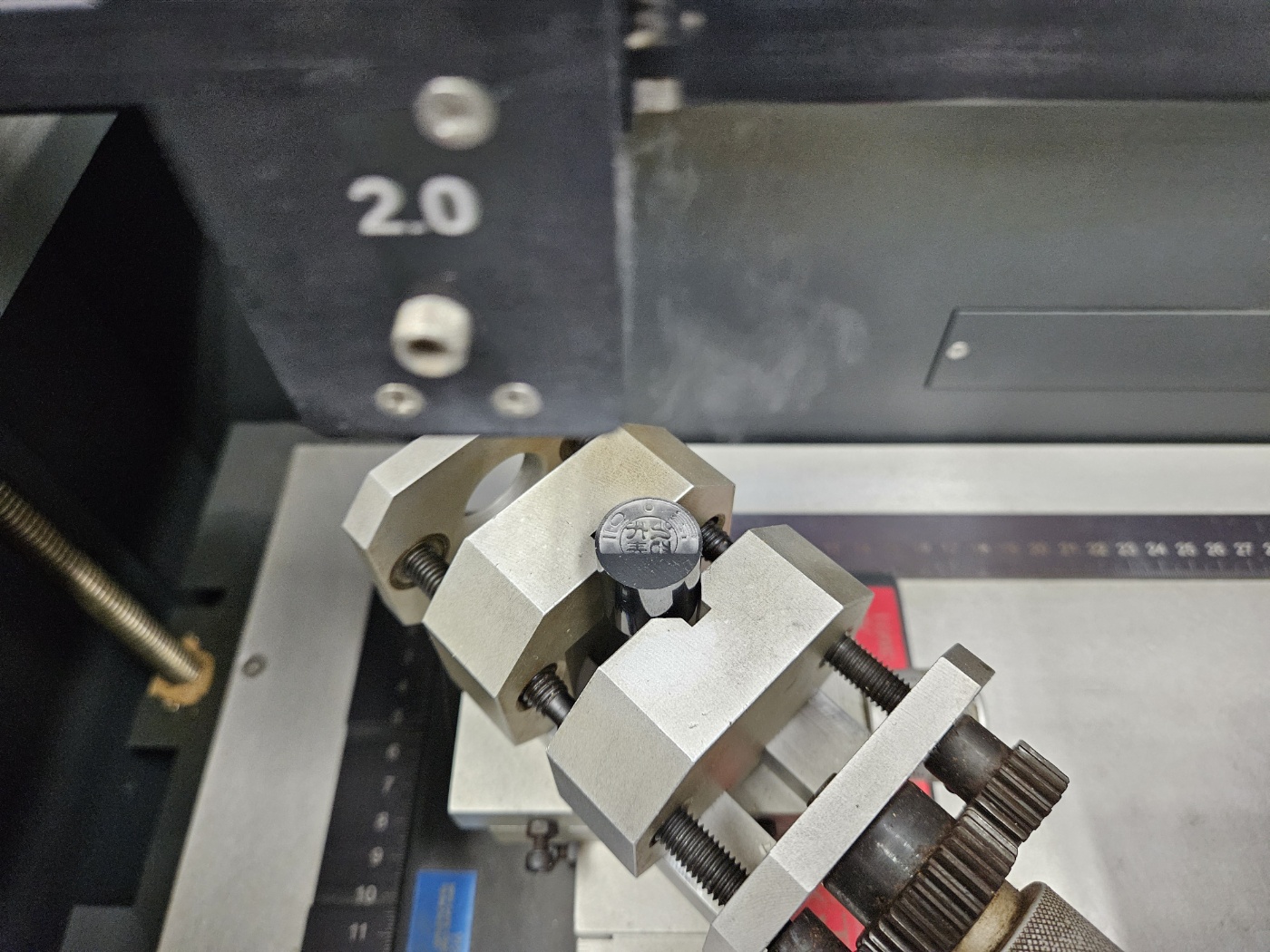 레이저 조각기로 도장 만들기