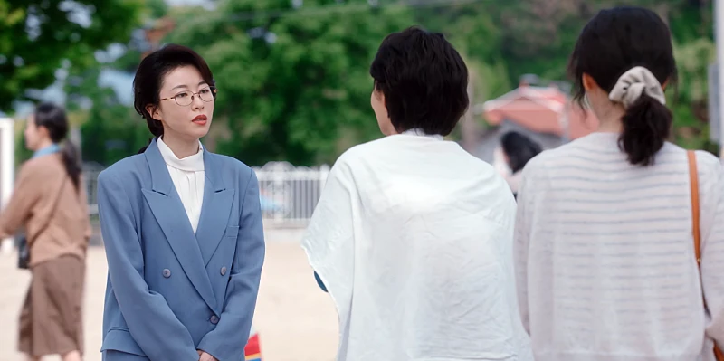 정숙한 세일즈에서 영복 담임 선생 역을 맡은 ???