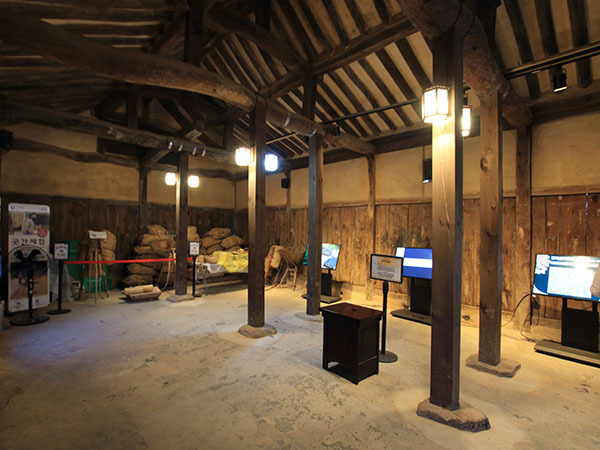 경주국가유산야행축제 2025 &ndash; 신라의 밤&amp;#44; 살아나는 천년의 이야기